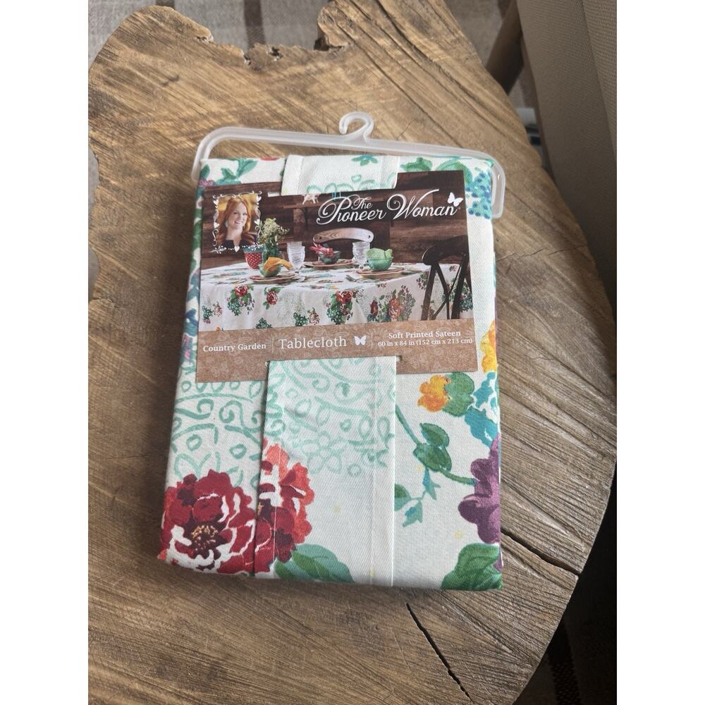 The Pioneer Woman Country Garden Tablecloth Sateen 60 X 84” New Floral